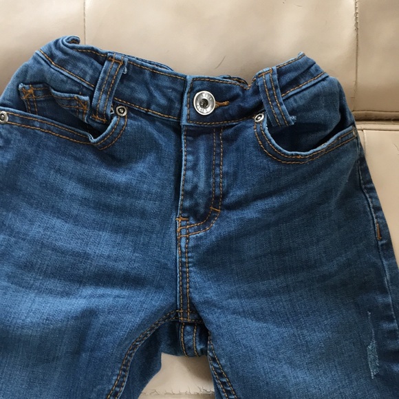 Boys lightly distressed jeans size 6, brand I Do - Picture 2 of 3